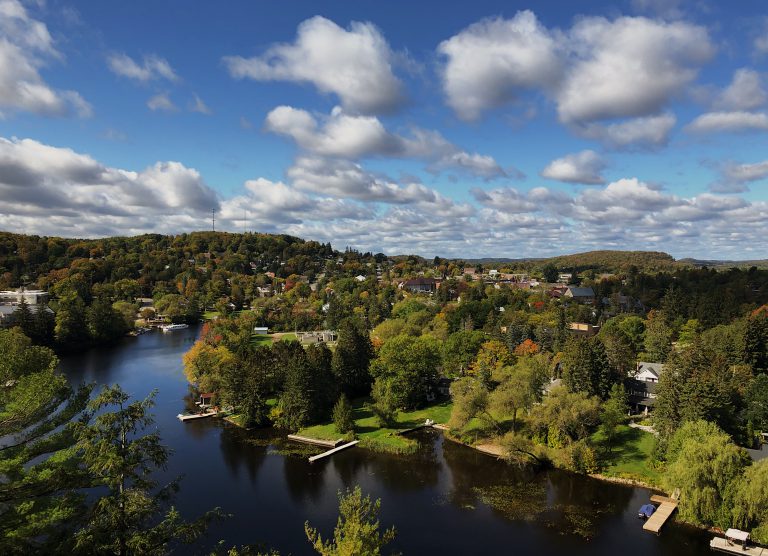 Fall colours getting underway for cottage country