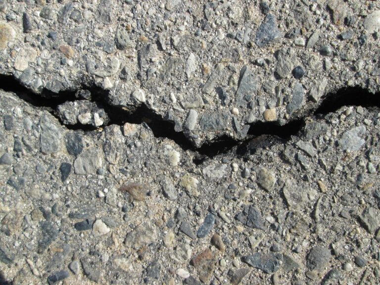 See a large crack or pothole? You can report it online 