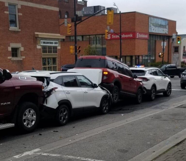 Charges laid following collision in downtown Parry Sound